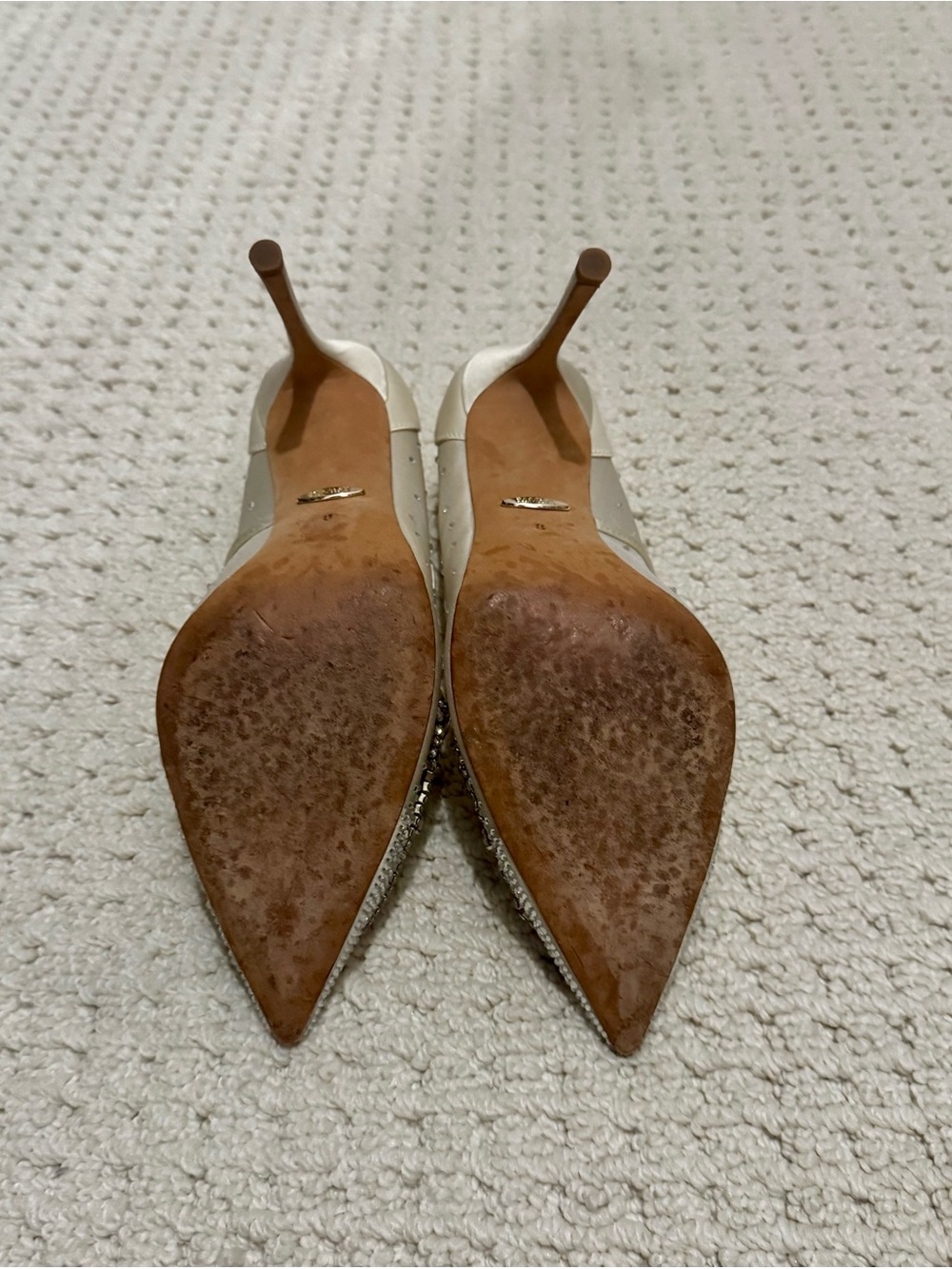 Badgley Mischka Ivory Crystal Embellished Pointed Toe Pumps - Size 8 - Picture 3 of 7
